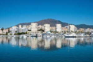 houses and apartments on Estepona port