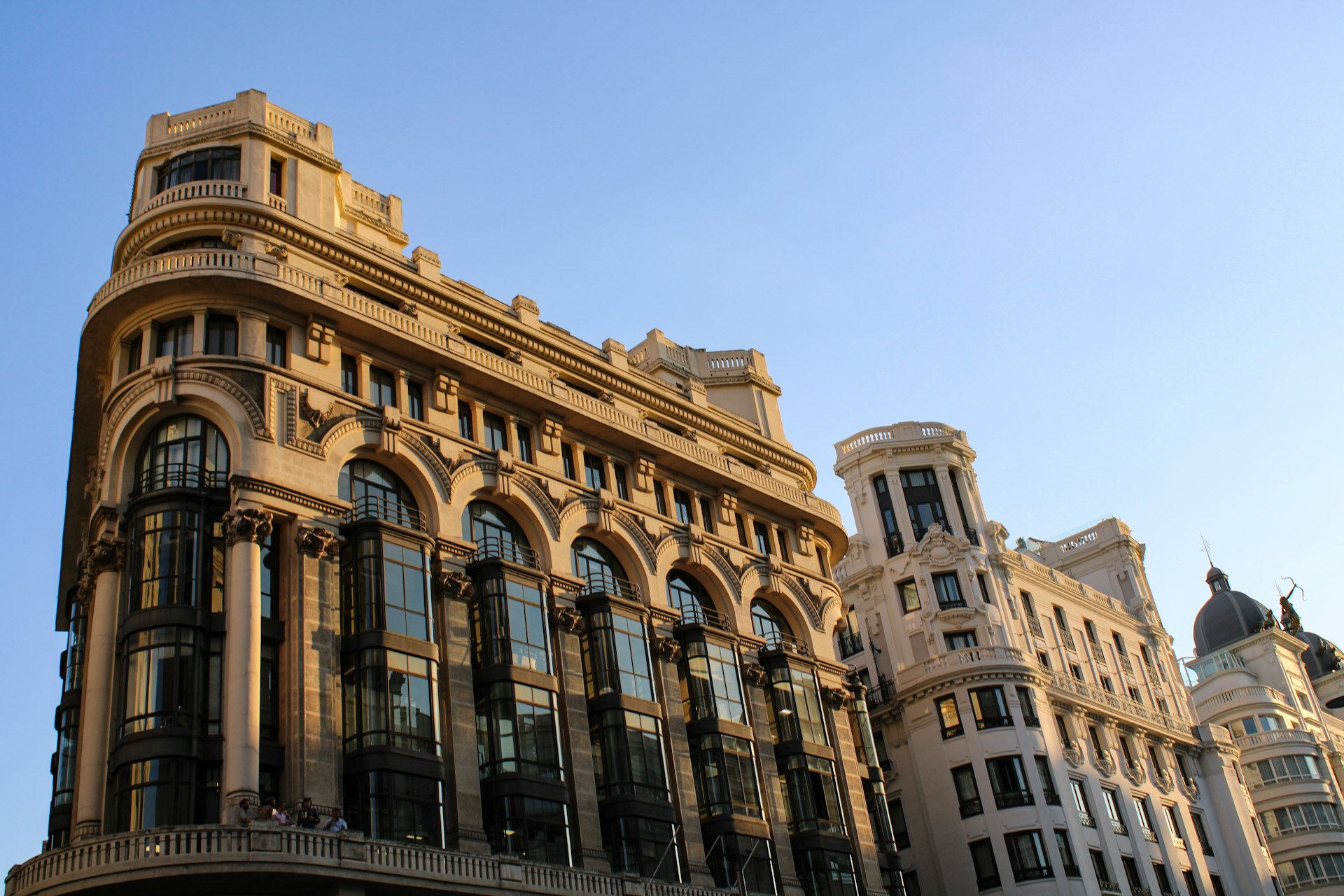 Modern bank building in Spain representing Spanish mortgage options for UK non-resident buyers in 2026